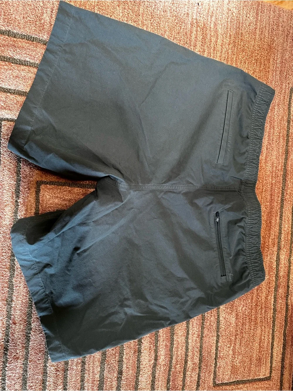 Vuori Men’s Ponto Olive Green Shorts